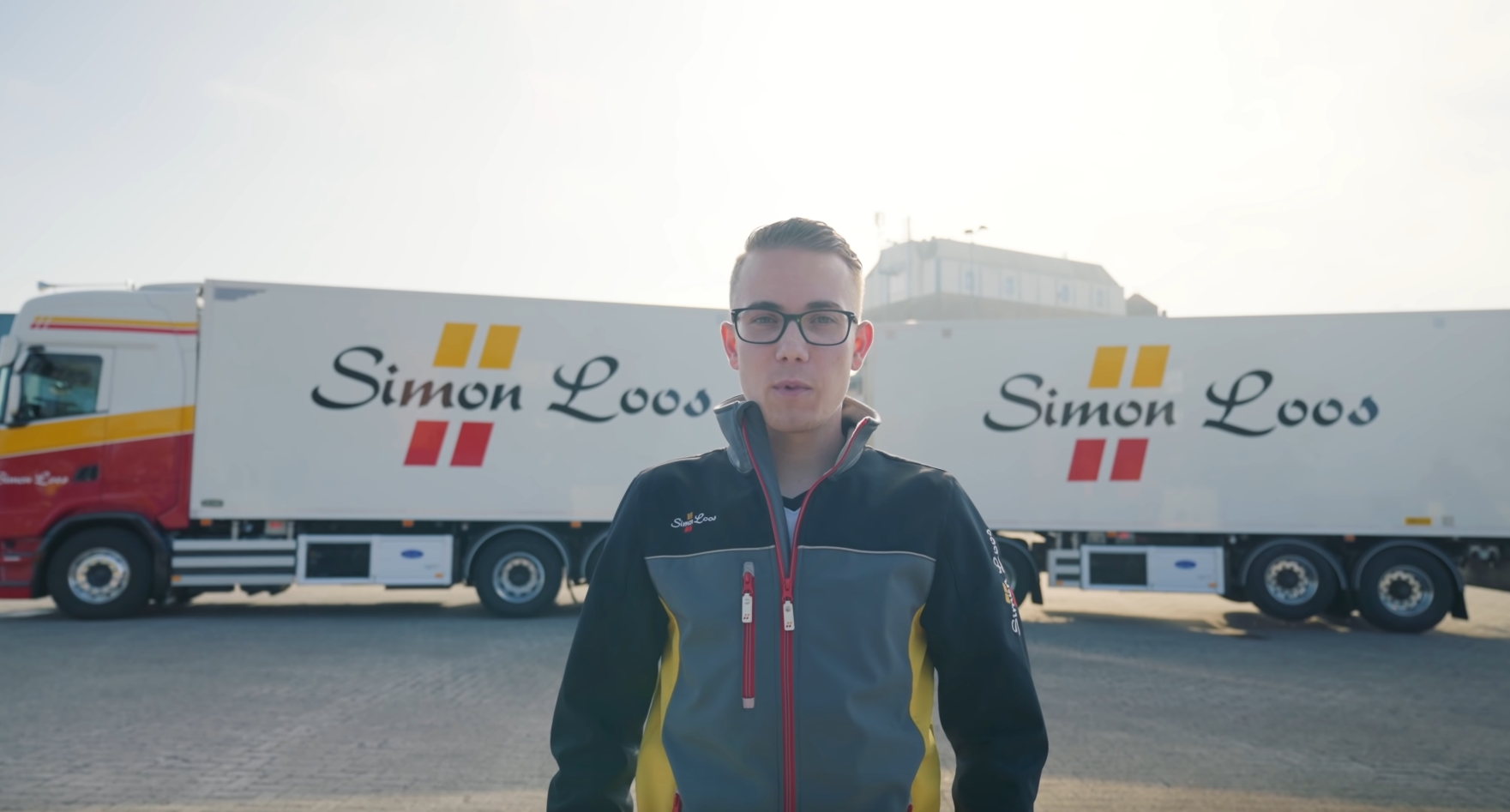 Bram is 19 en is de jongste chauffeur bij Simon Loos en een superkracht in manoeuvreren