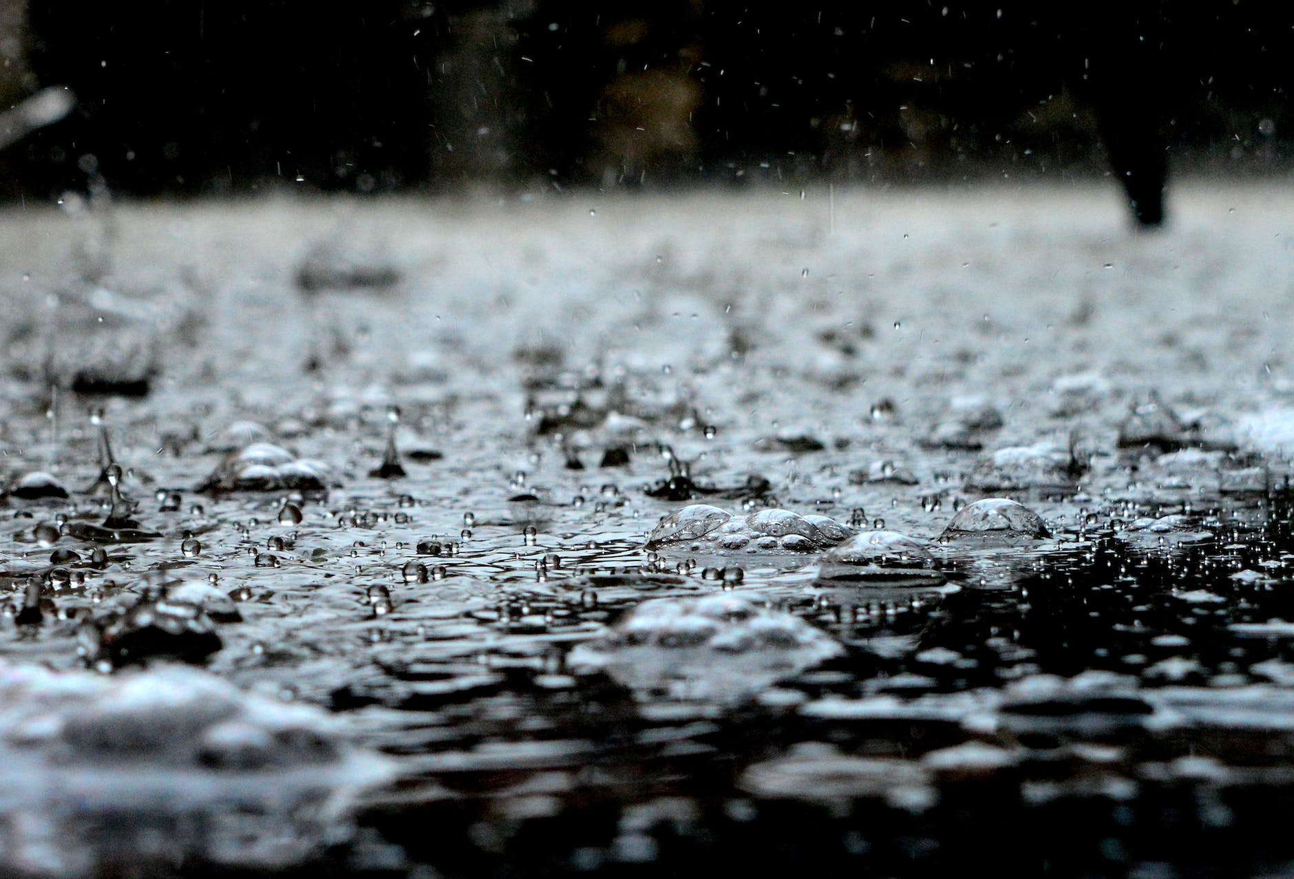 Regen zorgt voor grote drukte bij loodgietersbedrijven