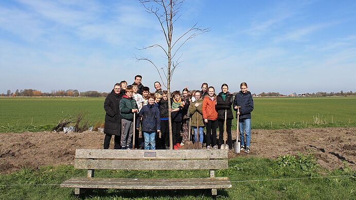 Leerlingen van De Vijzel uit Hauwert vieren 50-jarig bestaan Recreatieschap West-Friesland